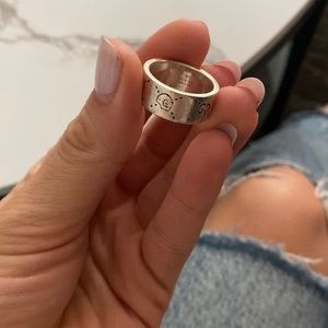 Gucci ring